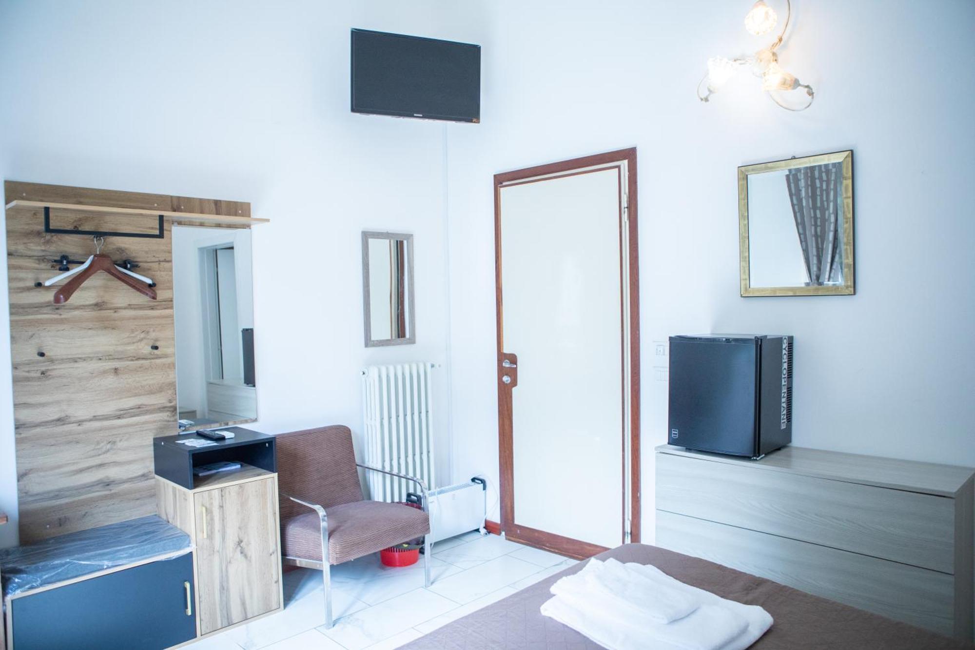 Villa Giove Rooms Prato  Esterno foto